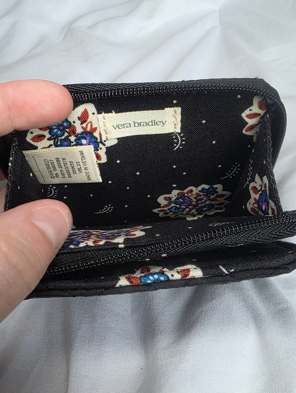 Vera Bradley Moonless Night Black Small Zip Around and Button Fold Wallet NWT - Picture 6 of 6